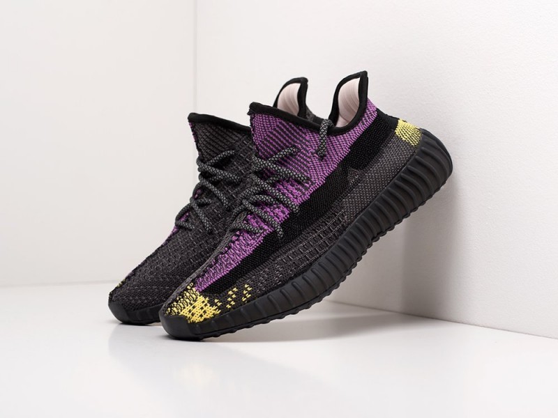 WMNS Adidas Yeezy 350 Boost v2