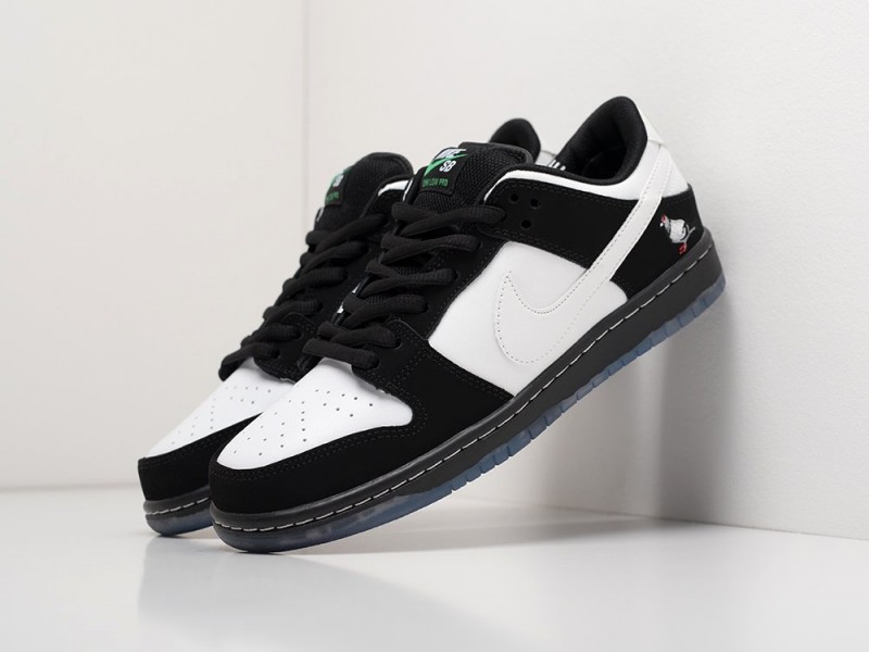 Nike SB Dunk Low