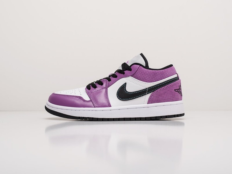 WMNS Nike Air Jordan 1 Low