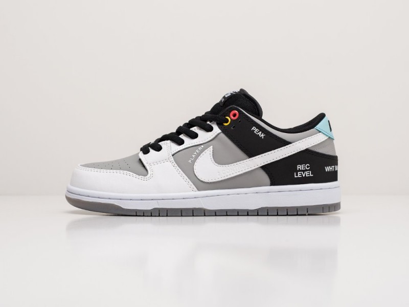 Nike SB Dunk Low