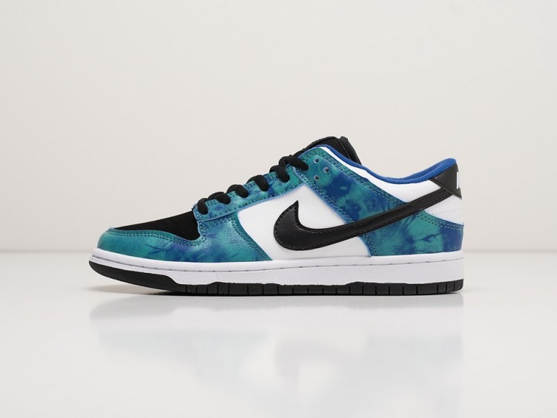 WMNS Nike SB Dunk Low