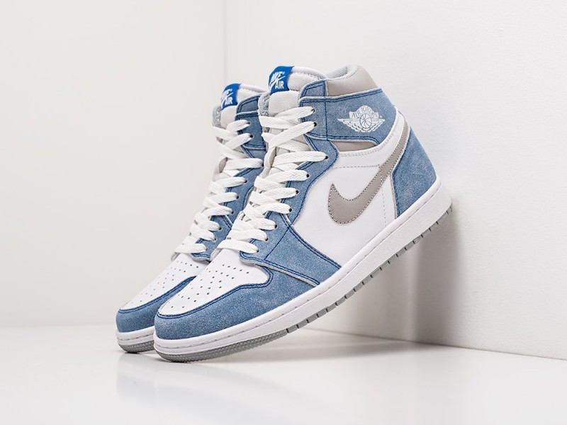 WMNS Nike Air Jordan 1