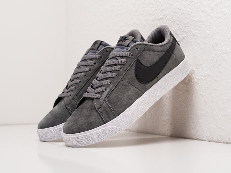 Nike Blazer Low 77