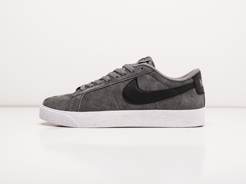 Nike Blazer Low 77