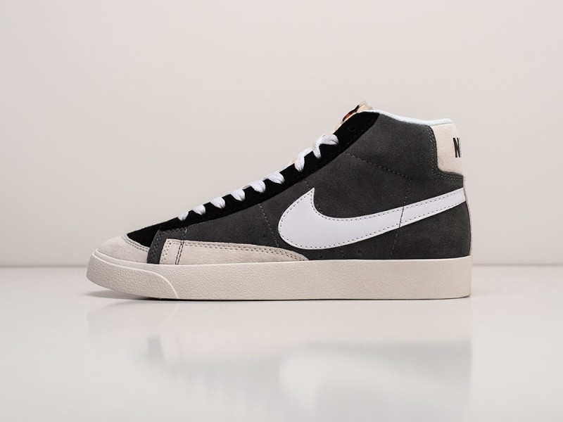 Nike Blazer Mid 77