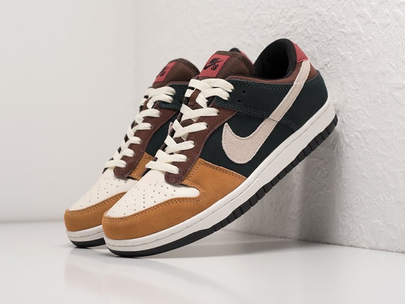 Nike SB Dunk Low