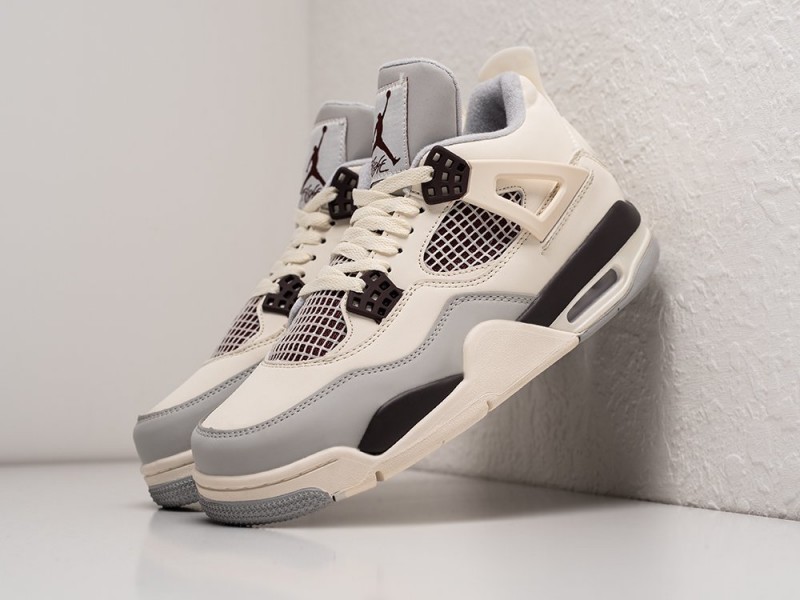 Nike Air Jordan 4 Retro