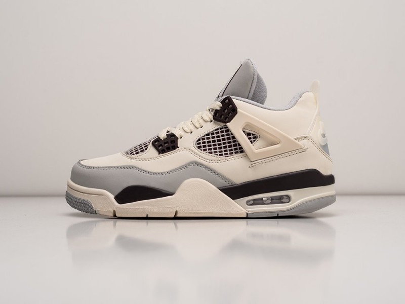 Nike Air Jordan 4 Retro