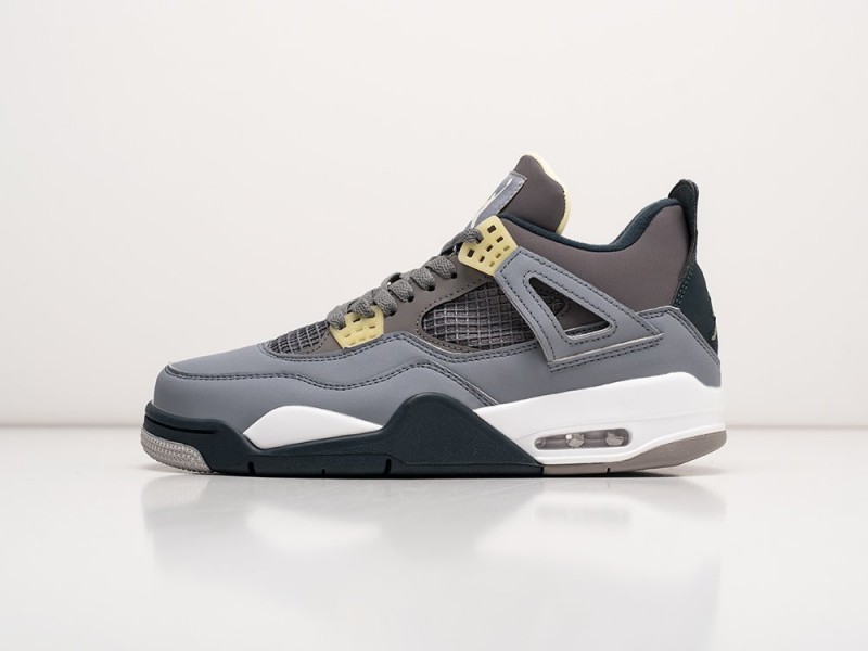 Nike Air Jordan 4 Retro