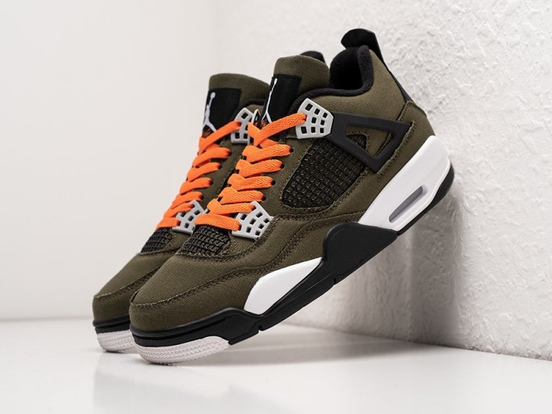 Nike Air Jordan 4 Retro