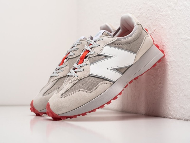 New Balance 327