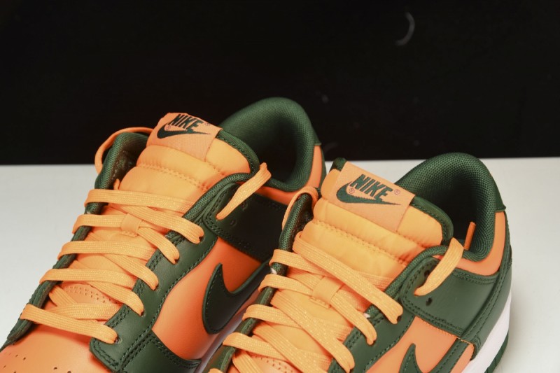 Nike Dunk Low Miami Hurricanes