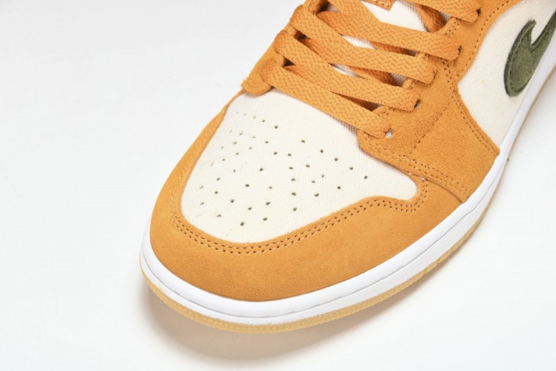 Jordan 1 Low SE Light Curry