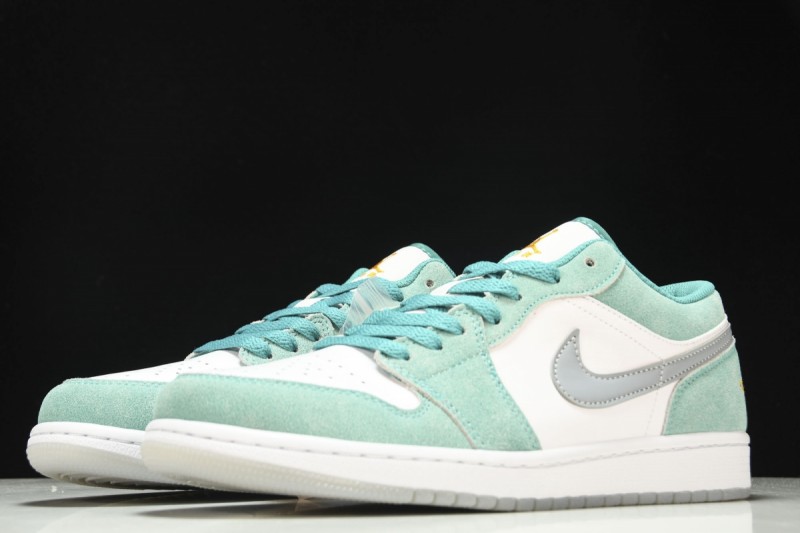 Jordan 1 Low SE New Emerald