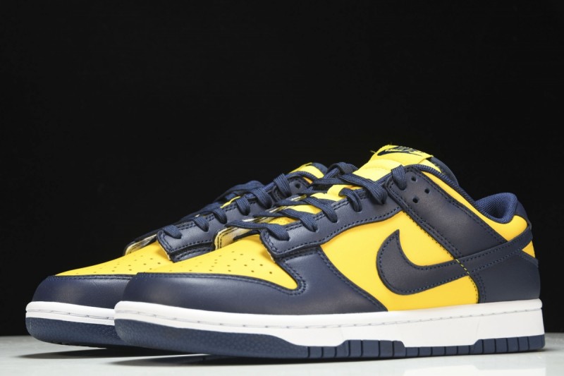 Nike Dunk Low Michigan (2021)