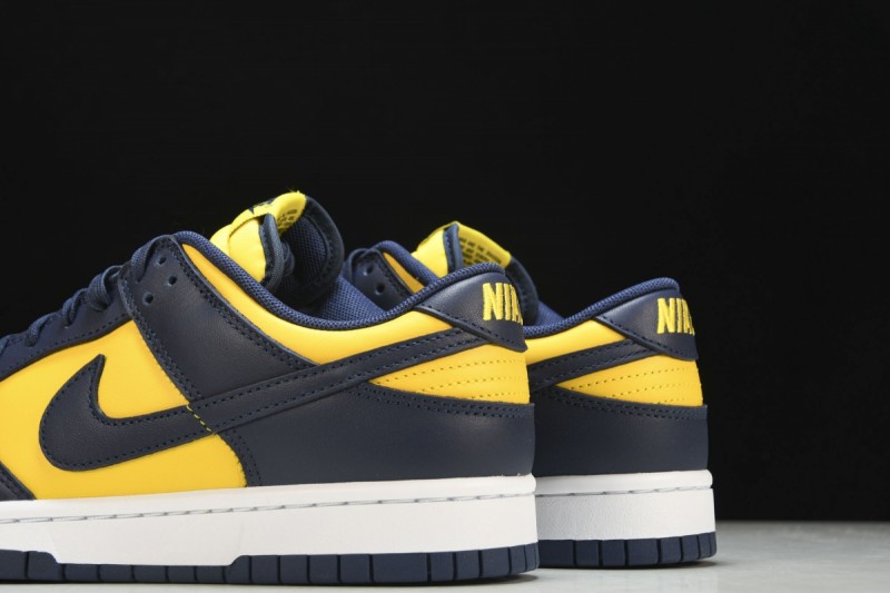 Nike Dunk Low Michigan (2021)