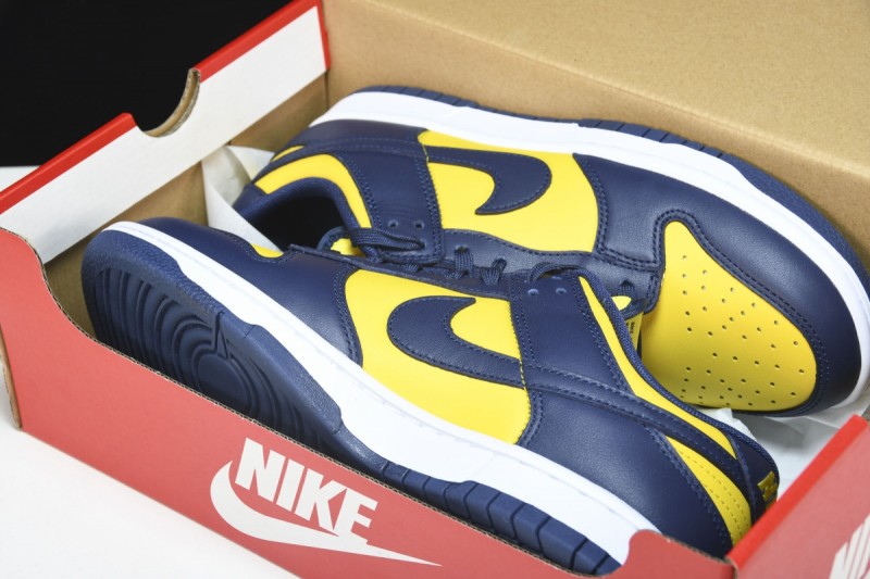 Nike Dunk Low Michigan (2021)