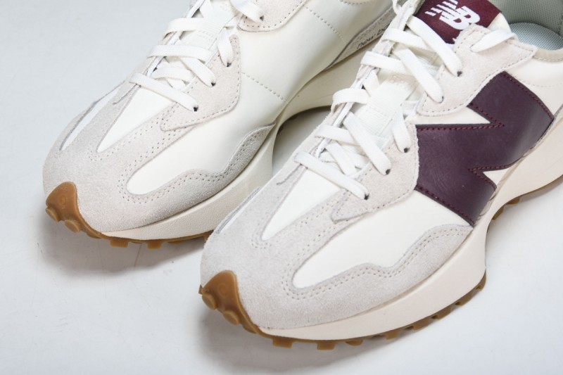 New Balance 327 Moonbeam Classic Burgundy