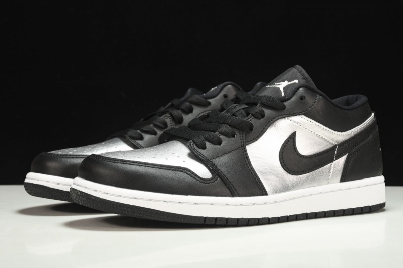 Jordan 1 Low SE Black Metallic Silver