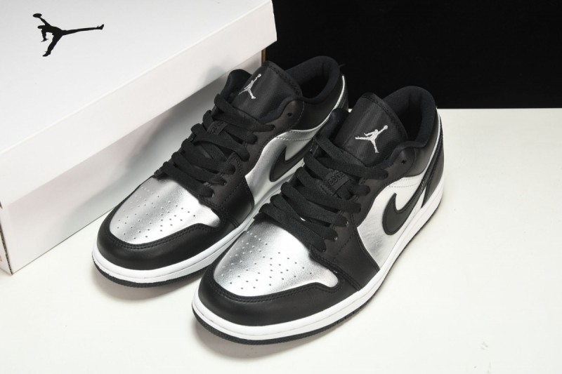 Jordan 1 Low SE Black Metallic Silver