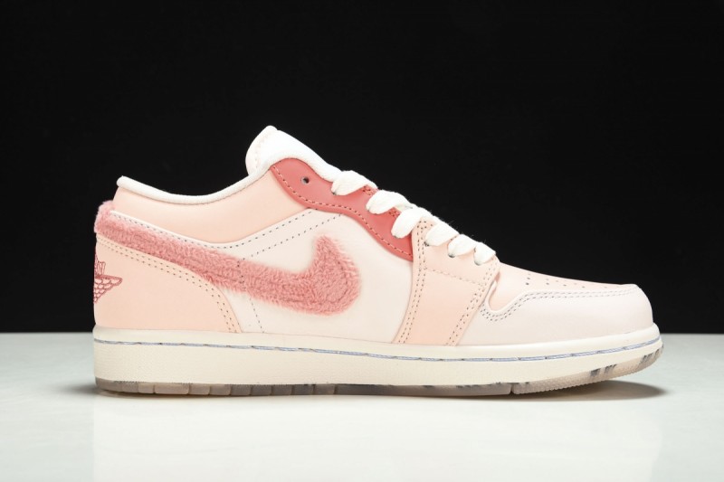 Jordan 1 Low SE Mighty Swooshers Pink