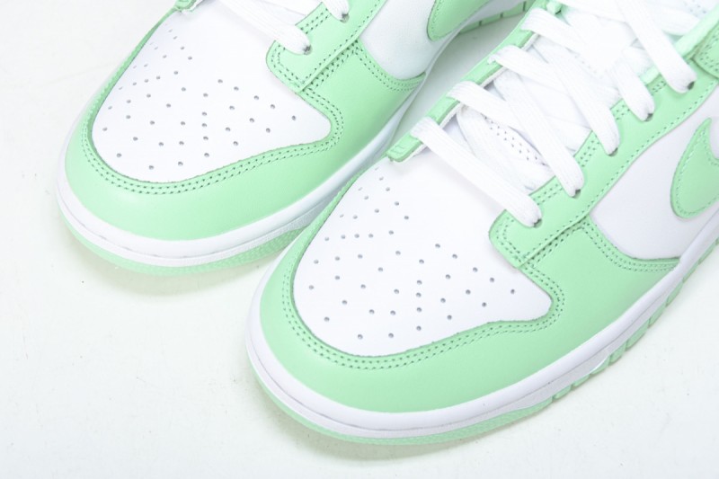 Nike Dunk Low Green Glow