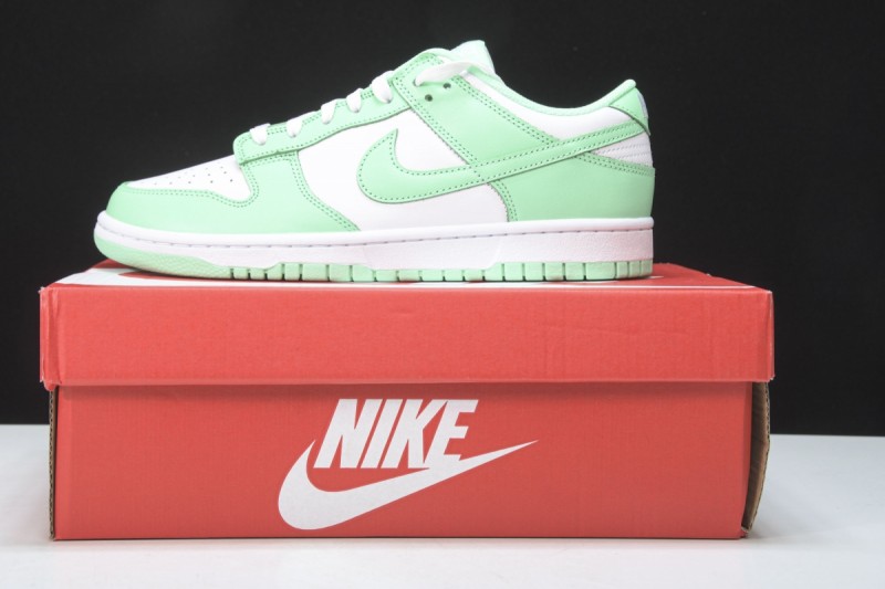 Nike Dunk Low Green Glow