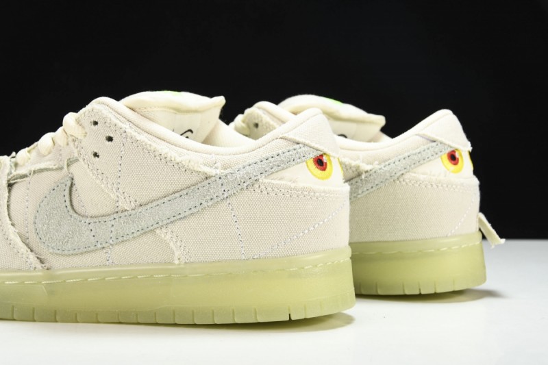 Nike SB Dunk Low Mummy