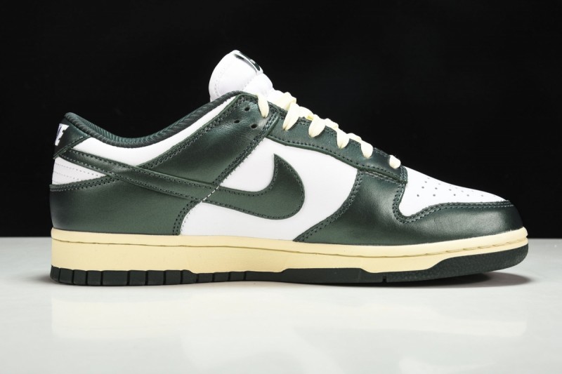 Nike Dunk Low Vintage Green