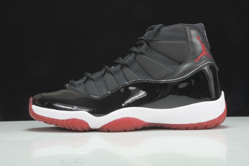 Jordan 11 Retro Playoffs Bred (2019)