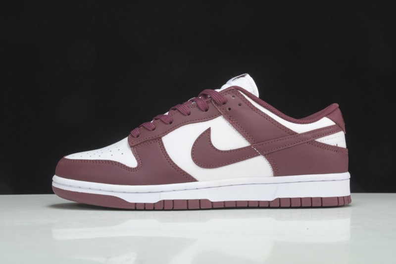 Nike Dunk Low Bordeaux