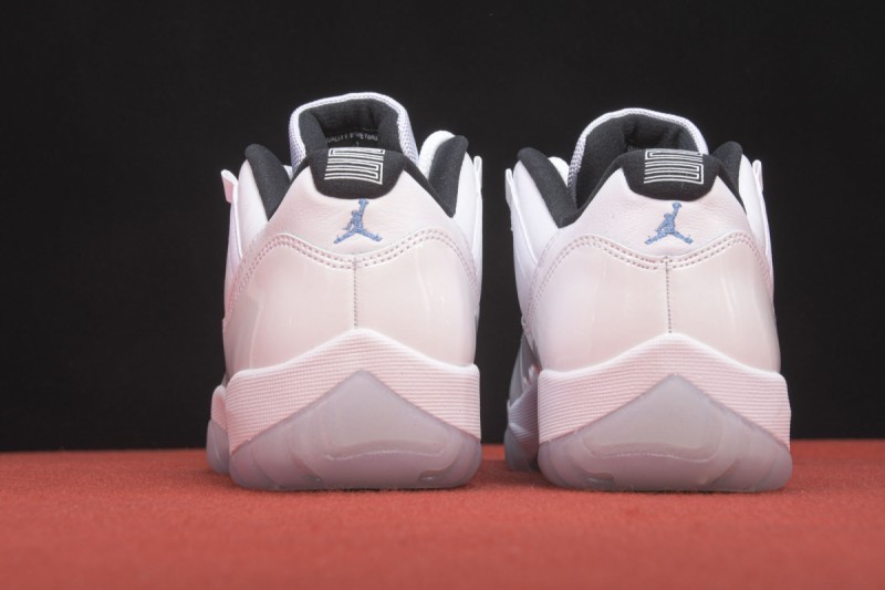 Jordan 11 Retro Low Legend Blue