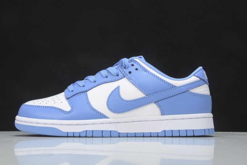 Nike Dunk Low UNC