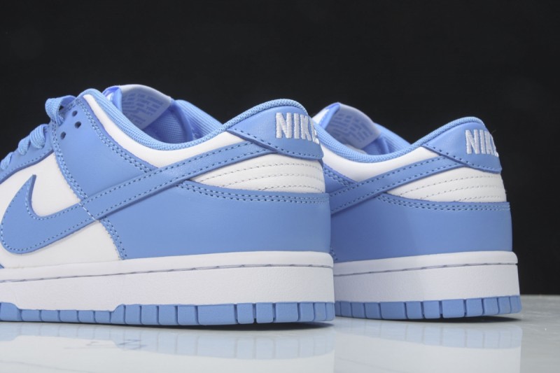 Nike Dunk Low UNC