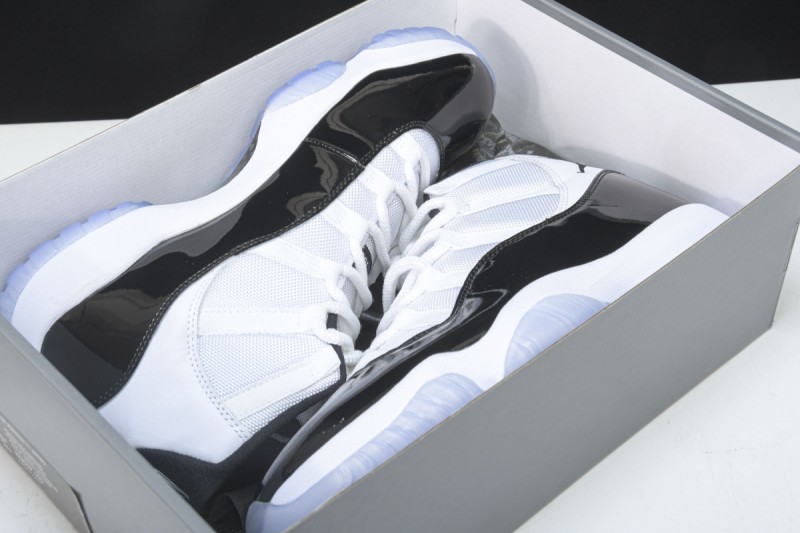 Jordan 11 Retro Concord (2018)