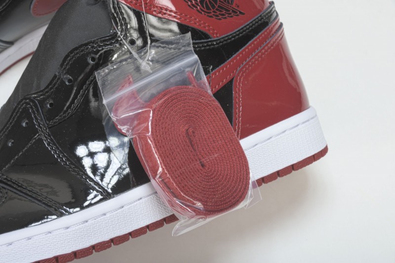 Jordan 1 Retro High OG Bred Patent