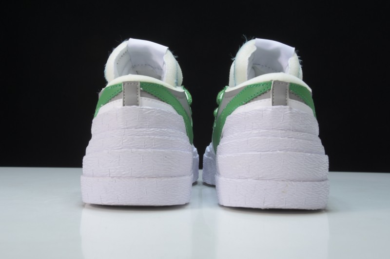 Nike Blazer Low sacai Medium Grey Classic Green