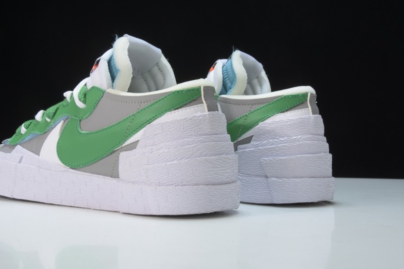 Nike Blazer Low sacai Medium Grey Classic Green