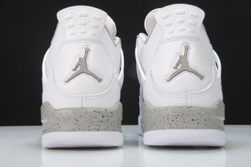 Jordan 4 Retro White Oreo (2021)