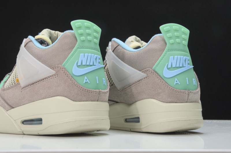 Jordan 4 Retro SP 30th Anniversary Union Taupe Haze