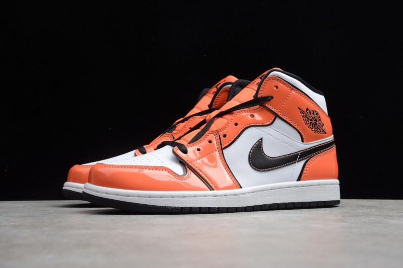 Jordan 1 Mid SE Turf Orange