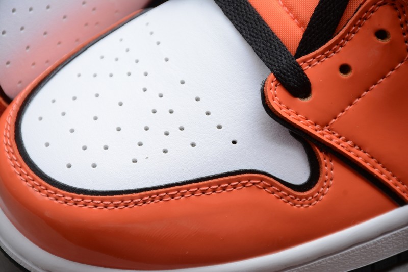 Jordan 1 Mid SE Turf Orange