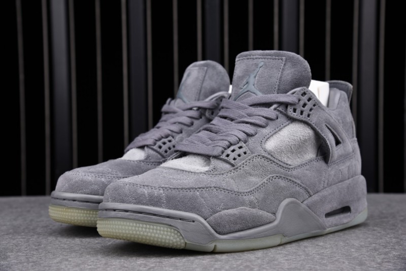 Jordan 4 Retro Kaws