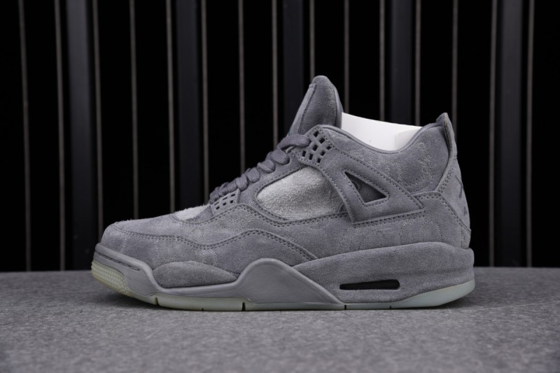 Jordan 4 Retro Kaws