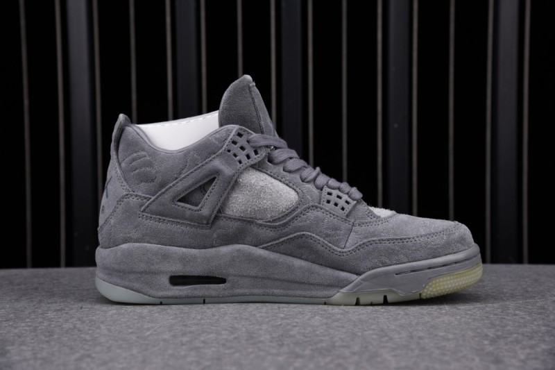 Jordan 4 Retro Kaws