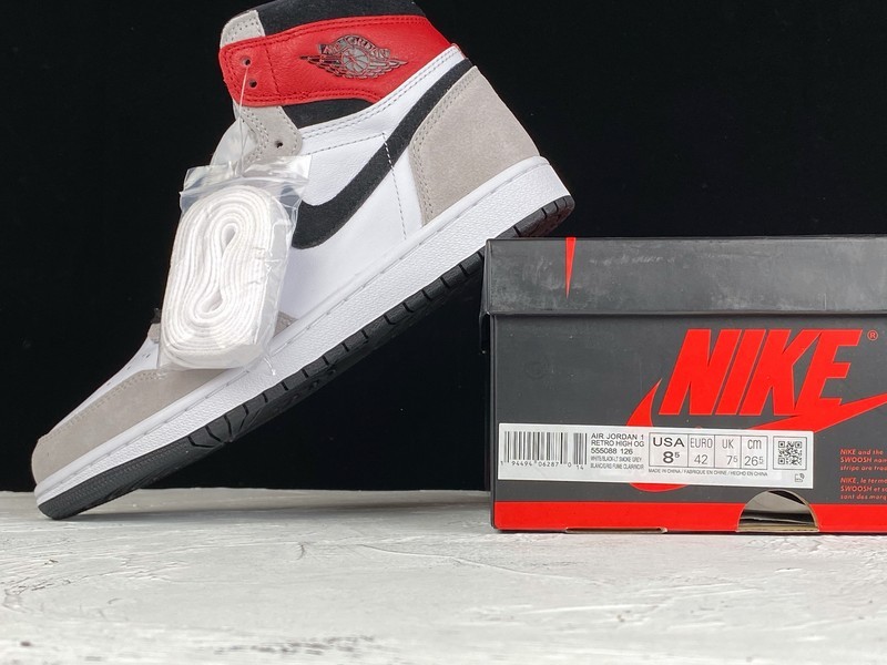 Jordan 1 Retro High Light Smoke Grey