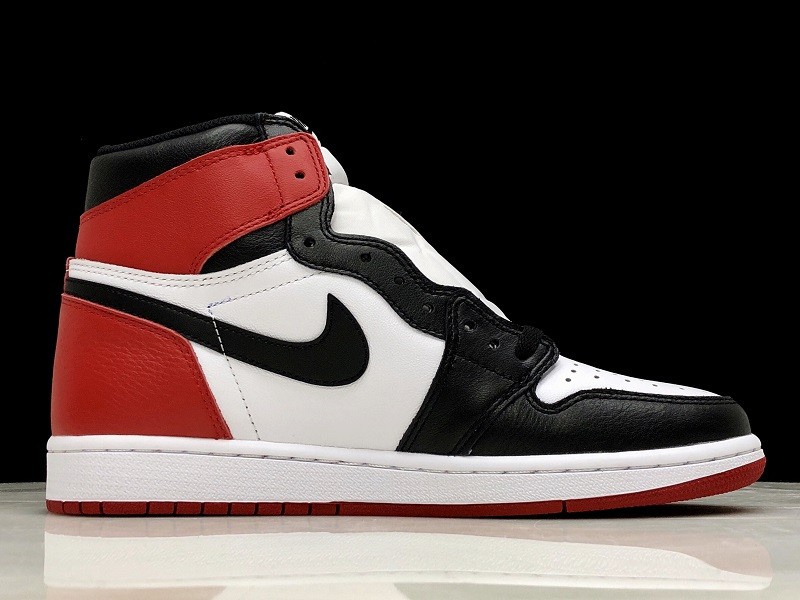 Jordan 1 Retro Black Toe