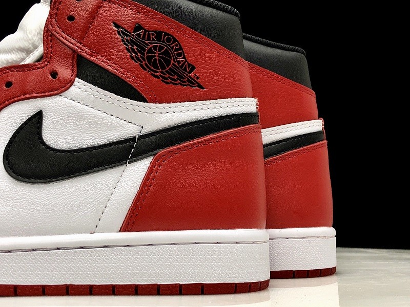 Jordan 1 Retro Chicago