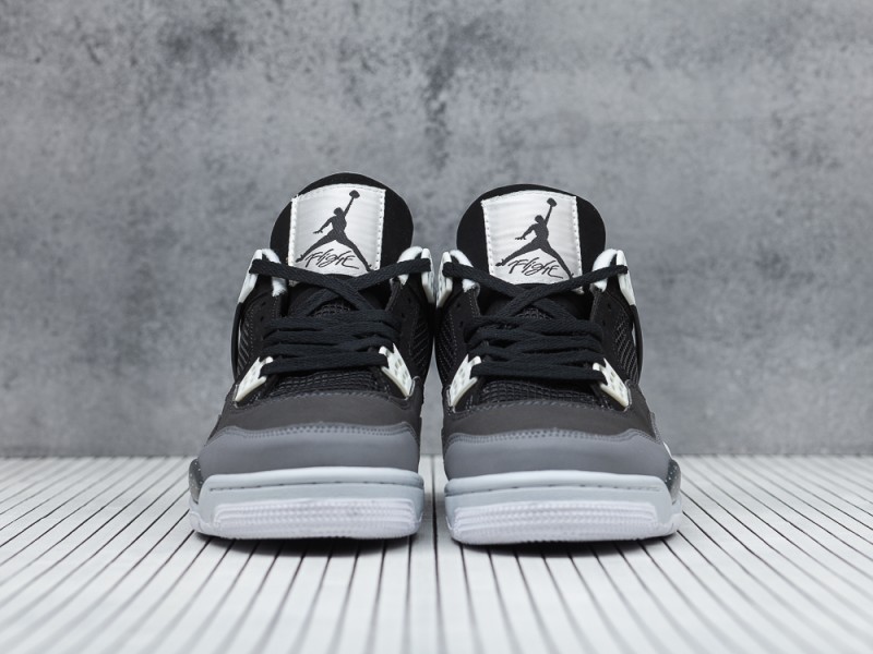 Air Jordan 4 Retro "Stealth"