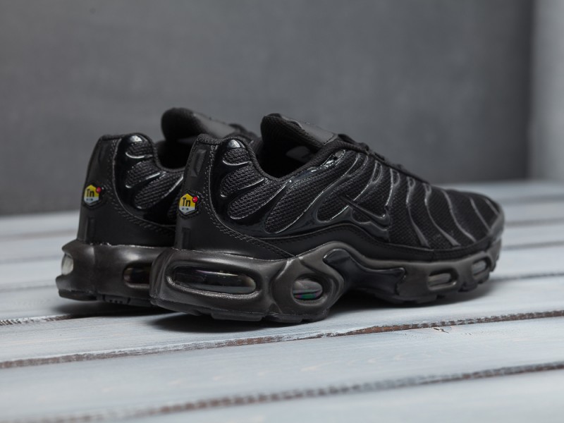  Nike Air Max Plus Black